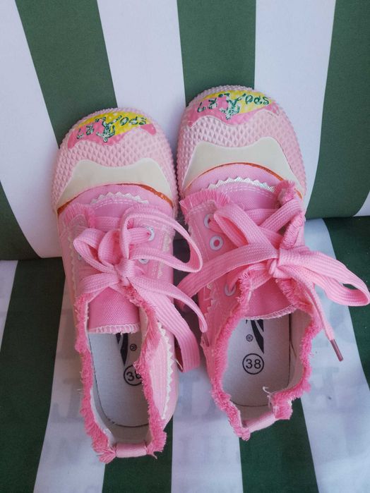 Детски обувки без забележки