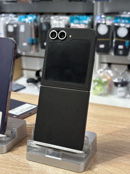 Samsung Z Flip 6 / 256gb
