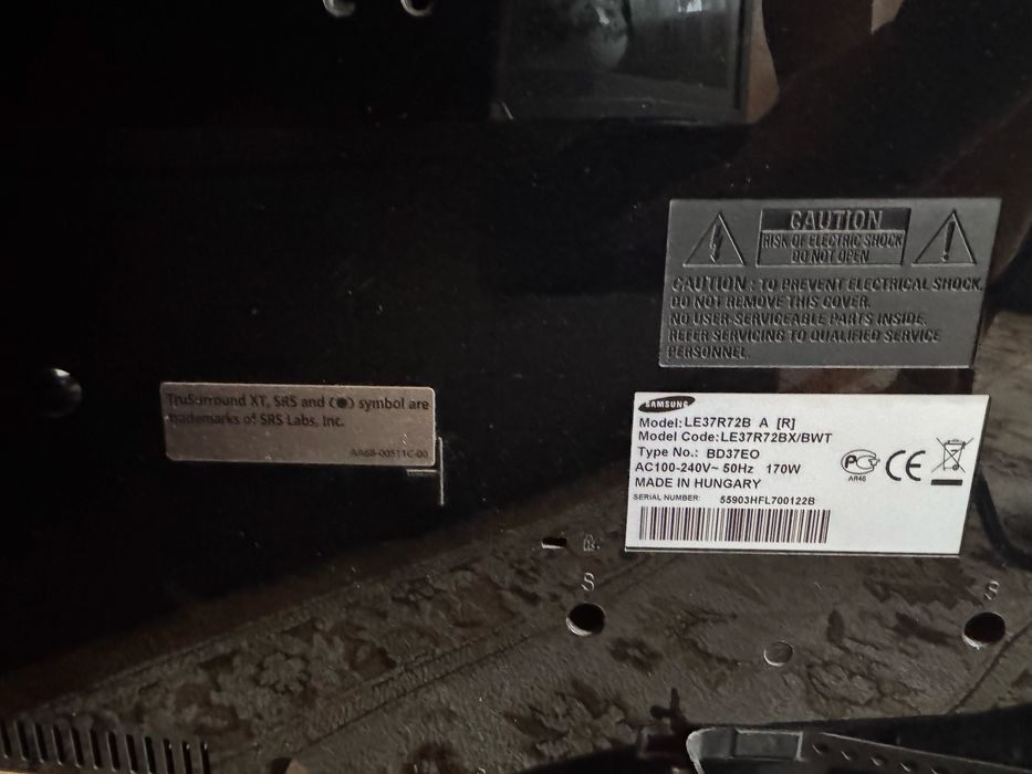 Продам телевизор на запчасти