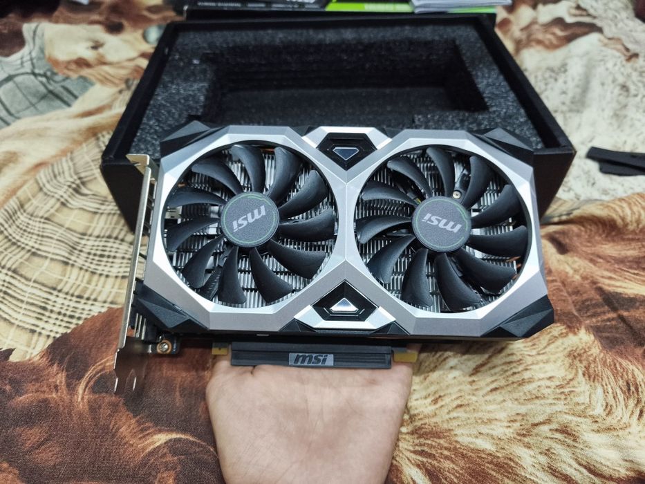 GTX 1660 Super видеокарта