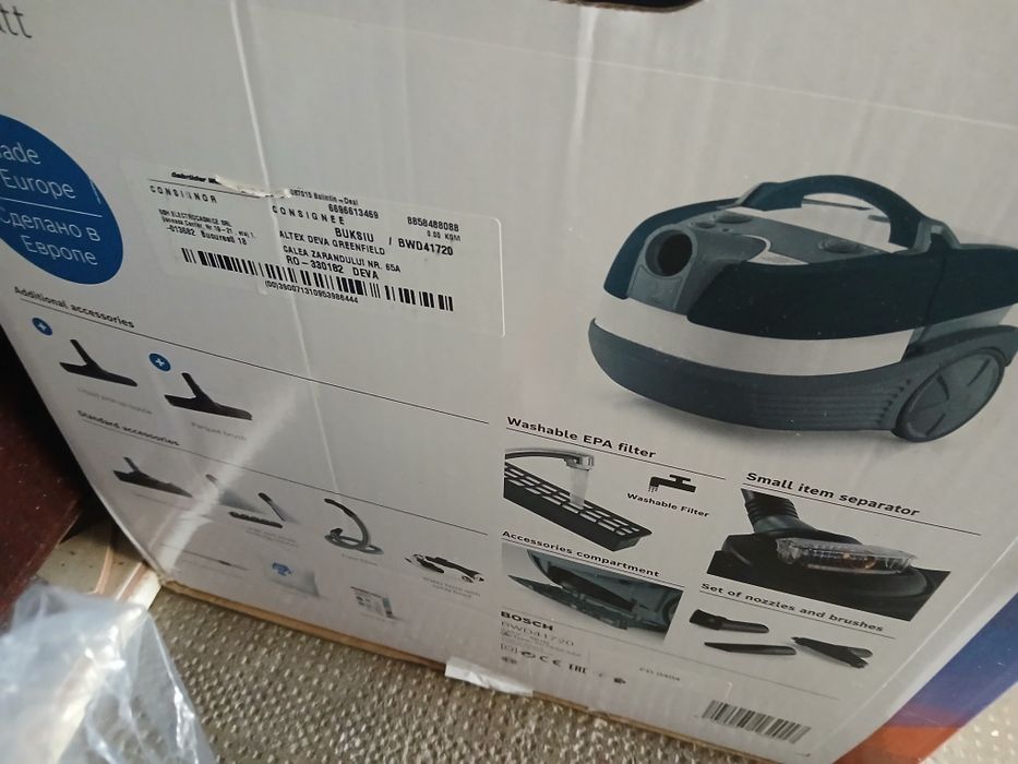 Vând aspirator Bosch cu funcția de spalat