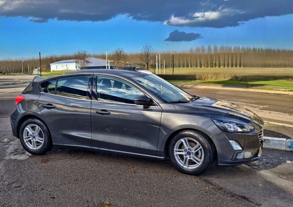 FORD FOCUS  Ecoboost: едва 20 хил. км, в гаранция! Спешно!