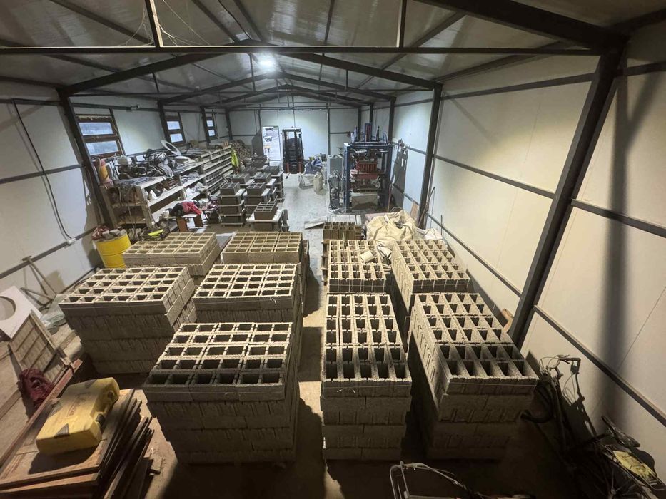 Boltari 40/20/15 vibropresati