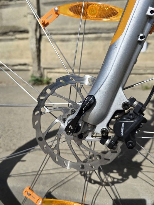 Bicicleta MTB oras Trekking roti 28"  frane hidraulice (schimb cu telefon cursiera gravel)