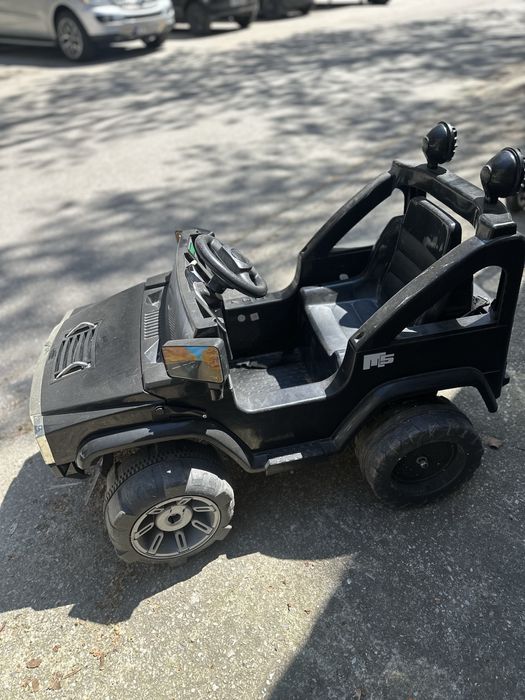 Акумулаторен джип