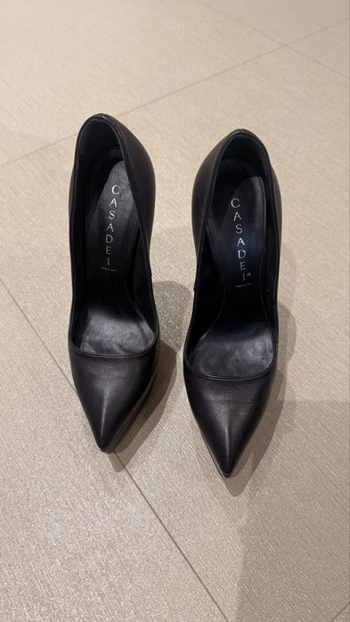 Casadei обувки на висок ток