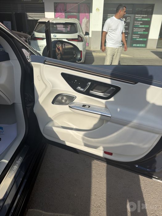 Mercedes benz EQE 500.     2025 yil