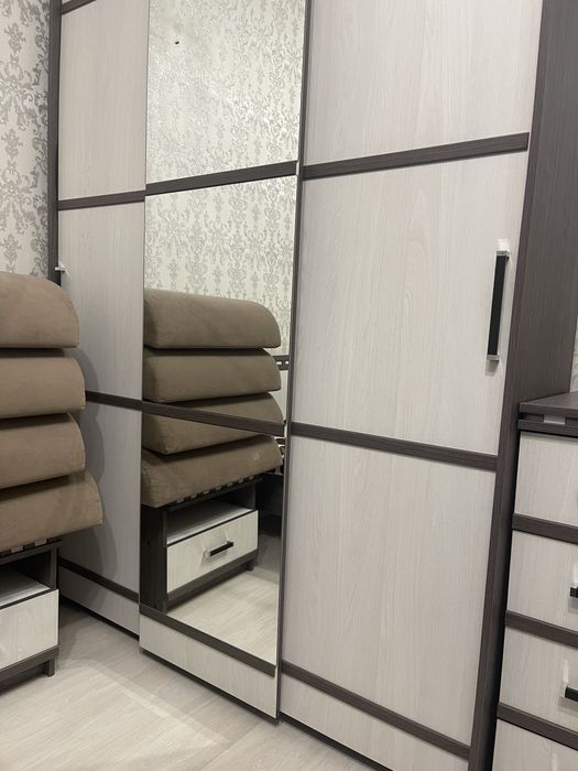 Спальный гарнитур