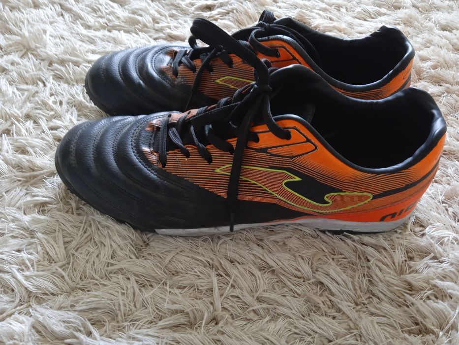 Не дорого!!Футбольные Сороконожки Б/У