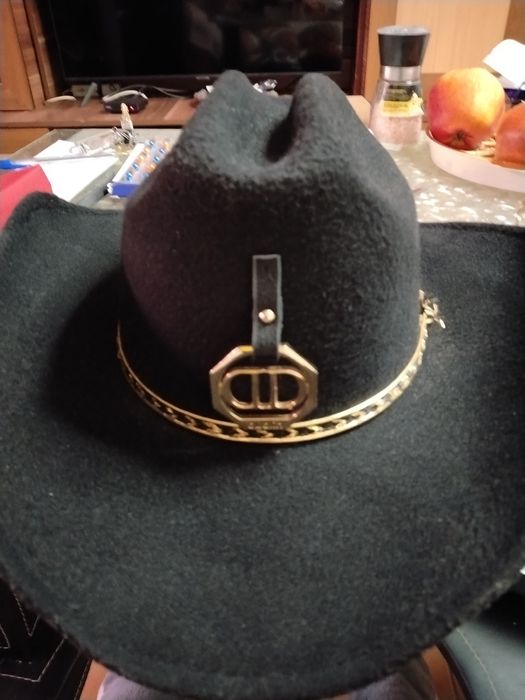 Vând pălărie cawboy originală