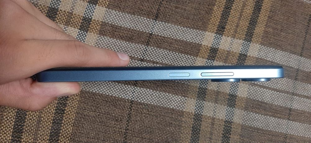Redmi 13c 8/256гб с коробкой