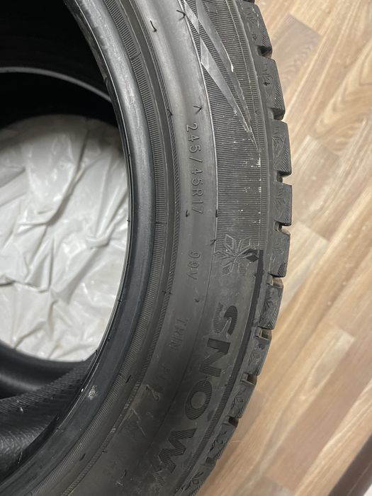 Зимние шины 4 штуки