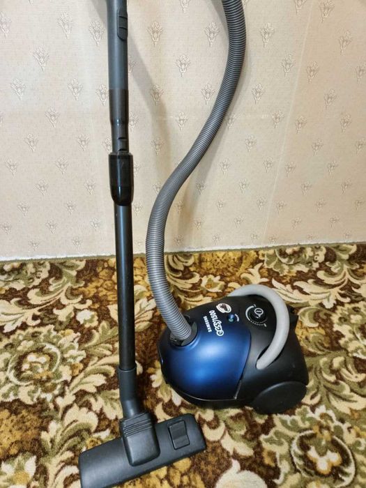 Продаётся пылесос SAMSUNG