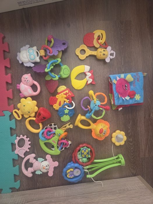 Лот играчки за деца