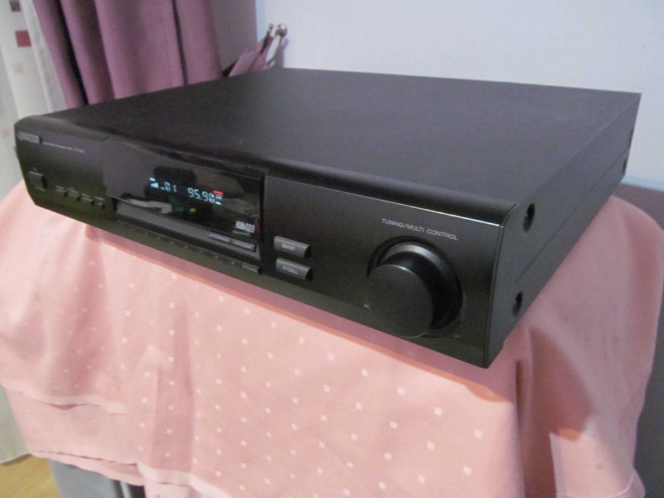 KENWOOD KTF-2010 tuner digital cu RDS , jucarie