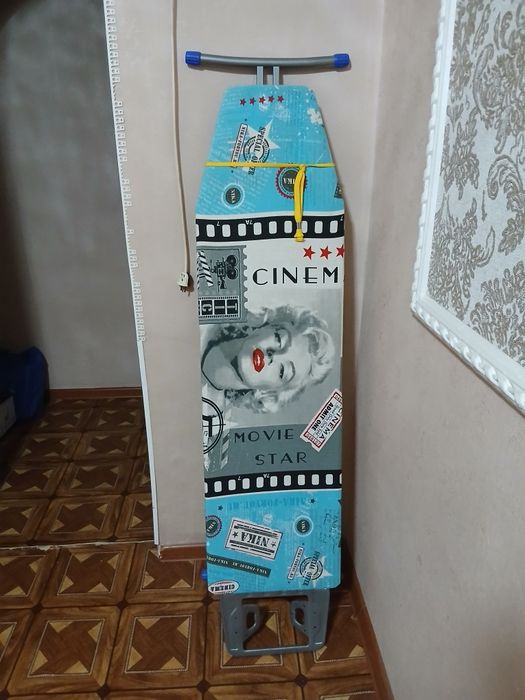Продаёться Гладилная доска