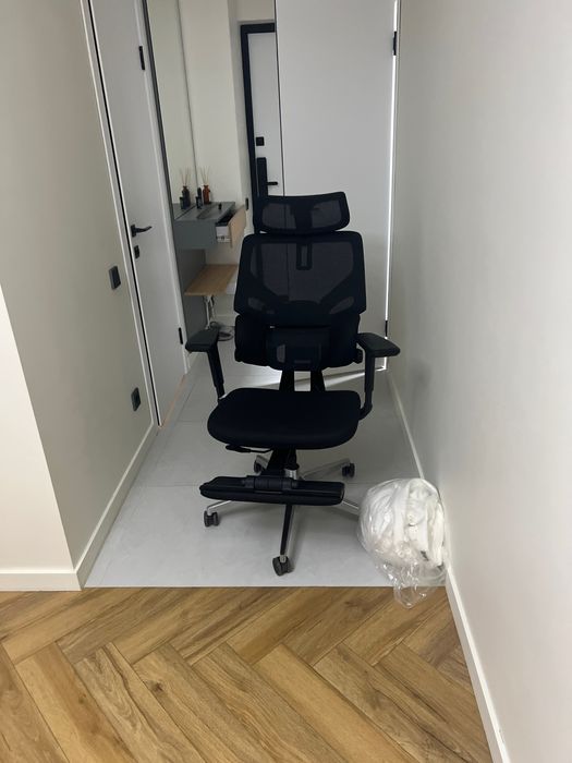 Продам стул Компьютерное кресло Evolution LumbarPro FR
