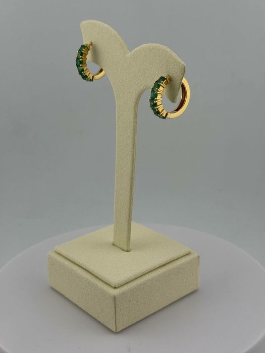 Продам серьги Изумруд