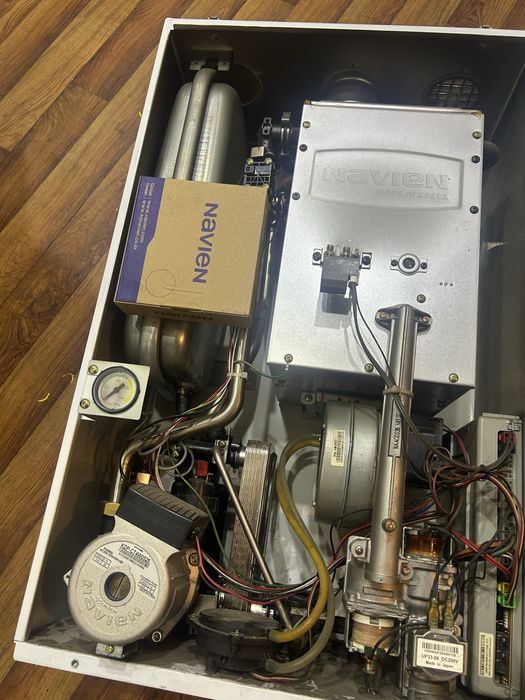 Газовый кател Навьен Айс 130к