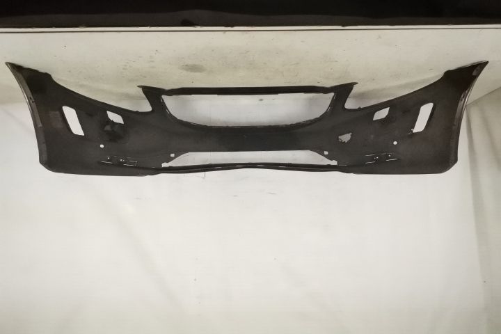 Предна броня Оригинална със сензори и миещи устройства в добро състоян