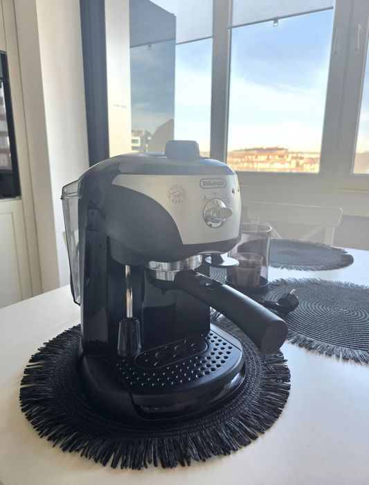 Кафемашина DeLonghi EC221.B