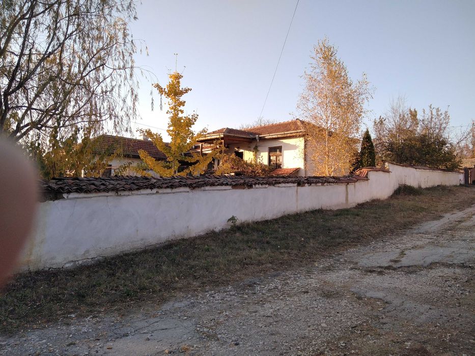 Продава се Къща в с. Дъбравино, Област Варна - 100 кв.м за 560 €/кв.м - Снимка #1