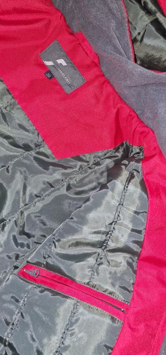 Дамско яке за зимни спортове