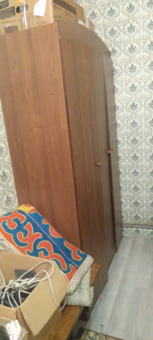 Продам шкаф б/у в хорошем состояний
