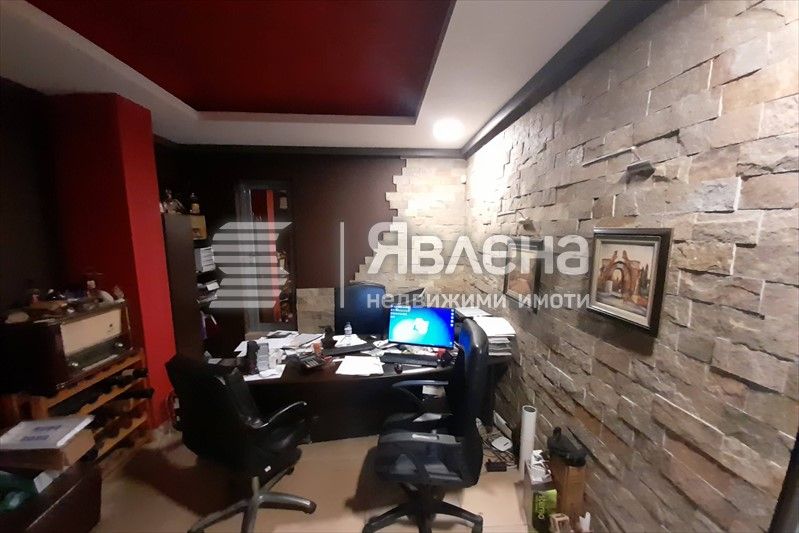 Продава се Магазин в Пловдив, Мараша - 258 кв.м за 966 €/кв.м - Снимка #2