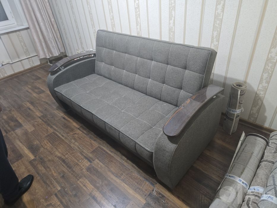 Диван раскладной  1×1,90 700с Метро Новза Хамза Срочно