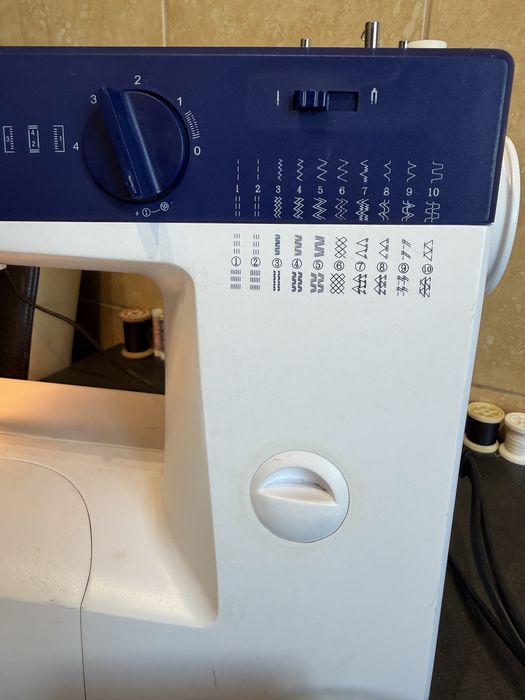 Masina de cusut Inotec cu accesorii