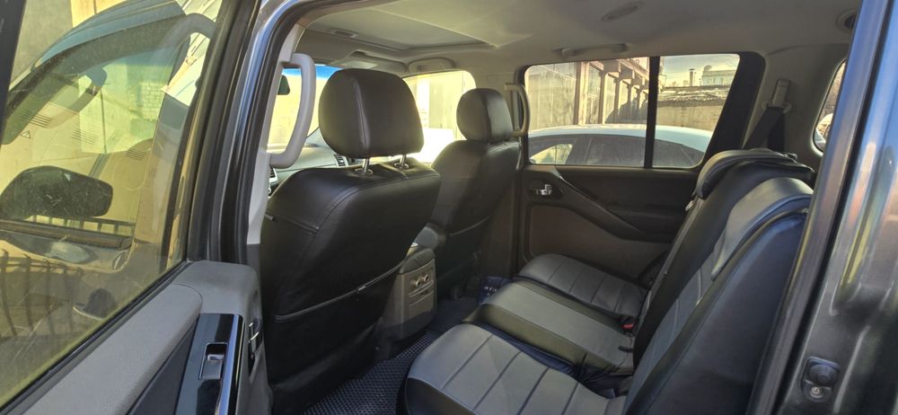 Nissan Pathfinder r51