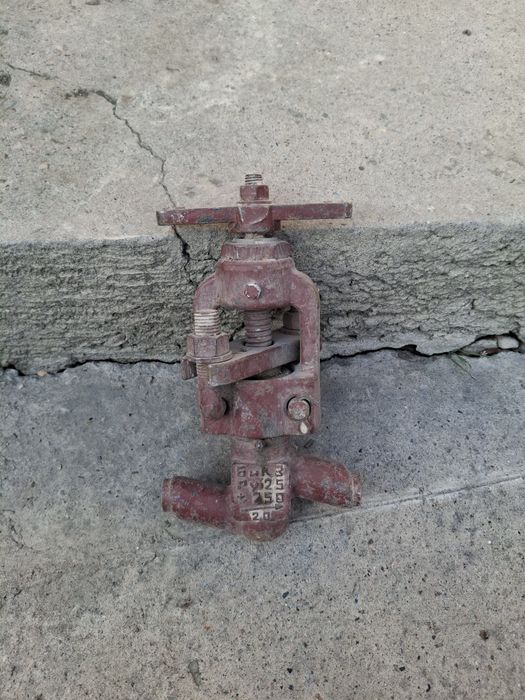 Продам вентиль стальной приварной