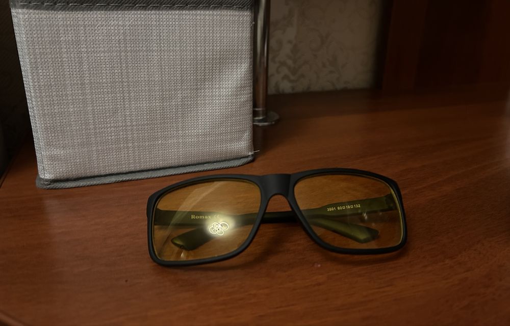 Продам новый галстук и ремень