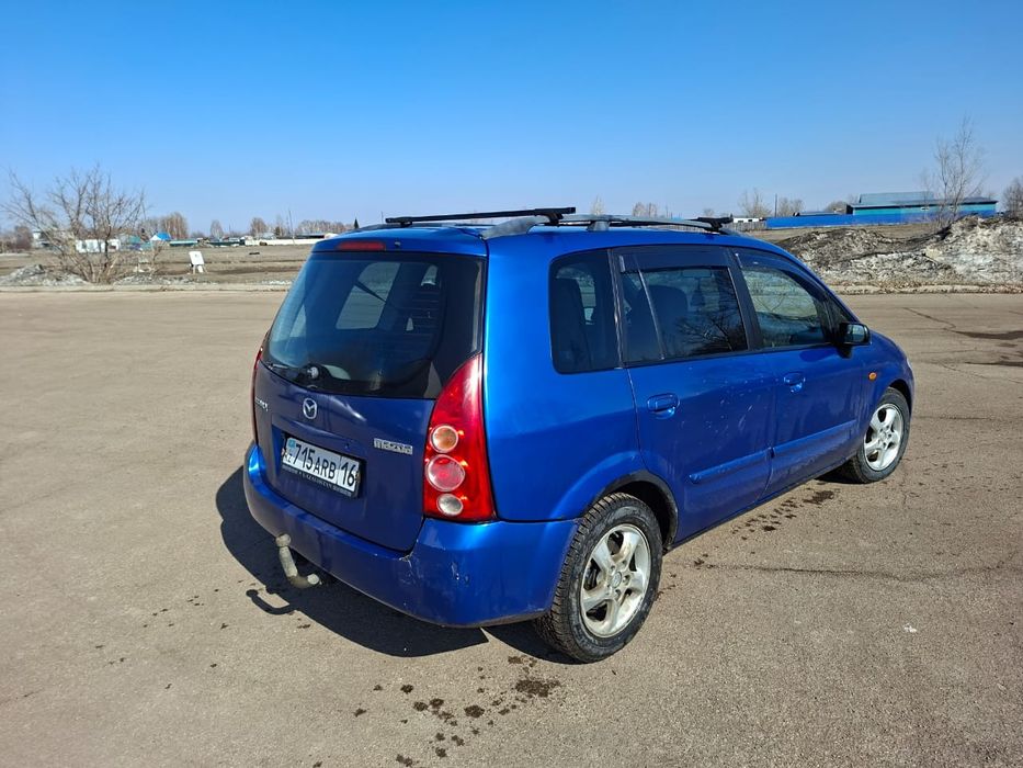 Авто Мазда Премаси  2004