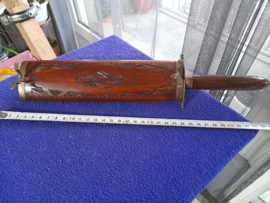 Стар нож от Индия,свещници и ретро копчета за дрехи