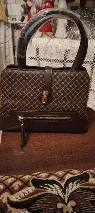 Продам сумку новая