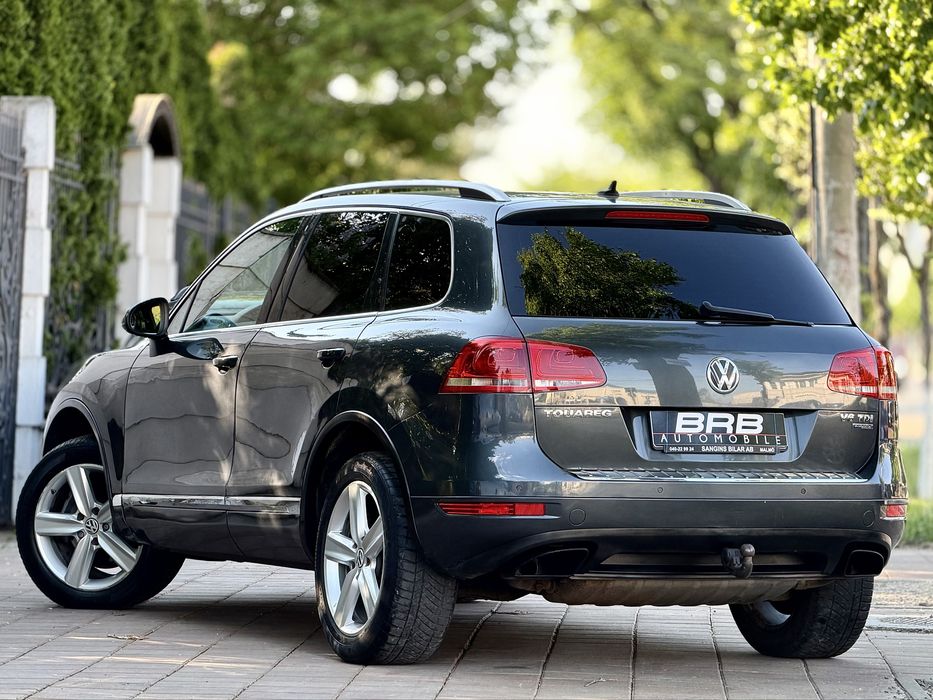 • Volkswagen Touareg 2012 / 3.0 Diesel / 4 Motion 4x4 - Parc Auto / RATE / Garanție •