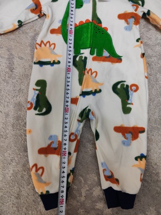 Комбинезон на 6-9 мес.