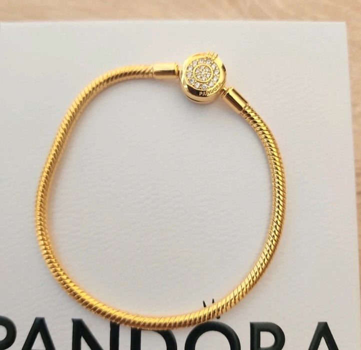 Brățara Nouă Pandora Moments Crown O silver gold S925 Ale