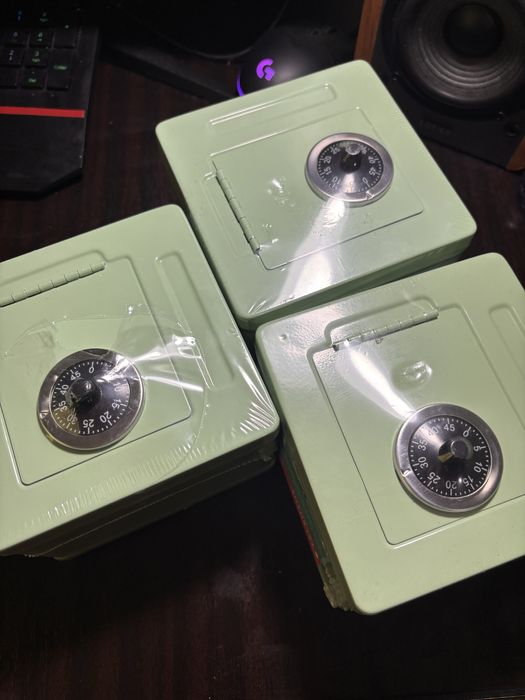 Pusculita Seif Cifru Metal