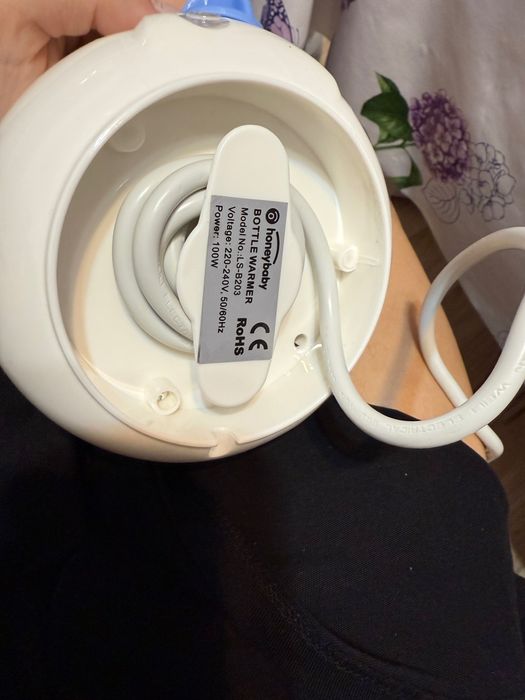 Нагревател за шишета и храни