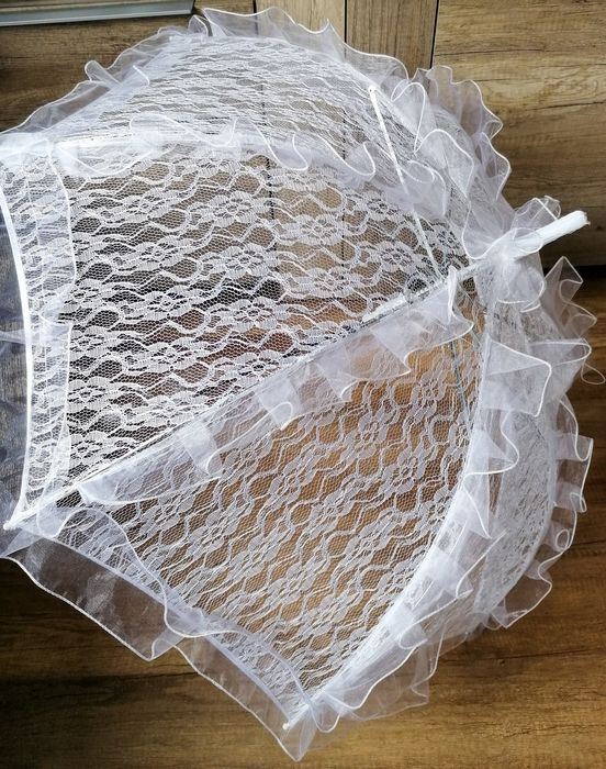 Vând rochie de mireasă, model unicat, Andre & Nicolas Collection.