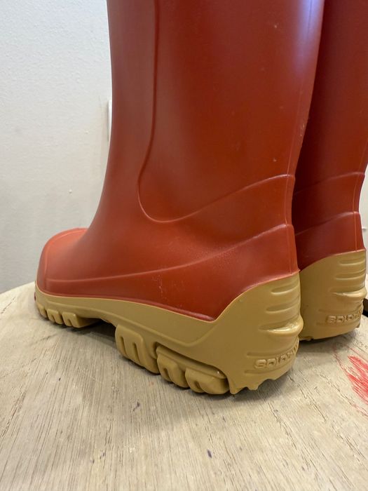 Ботуши за дъжд, момче, момиче