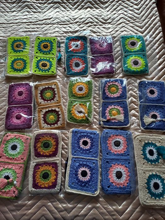 Ръчно плетени портмонета