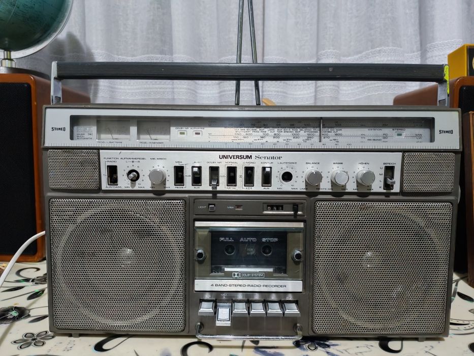 Radio Universum Senator