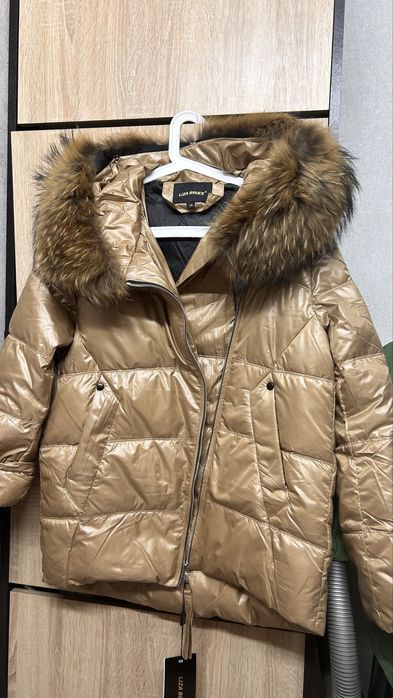 Зимняя куртка пуховик