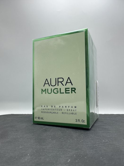 Aura Mugler de dama