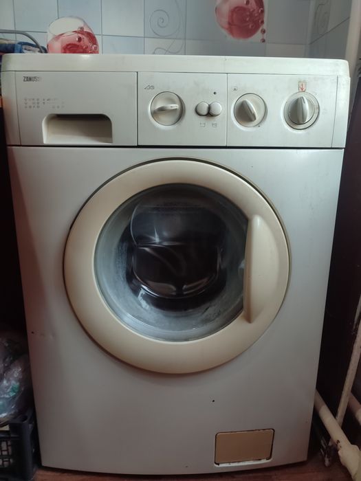 Стиральная машина Zanussi
