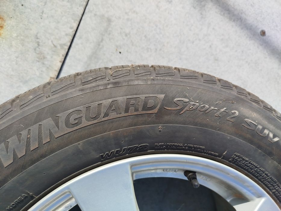 Зимни гуми Нексен 225/65/17  4броя